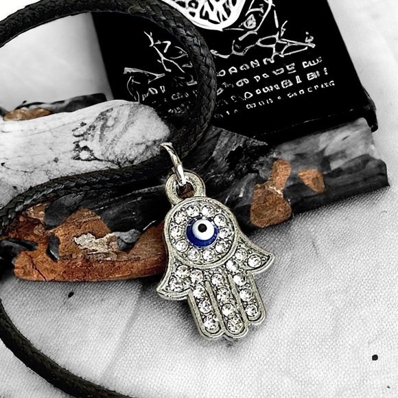 5 For $25💫Small Silver Hamsa Hand Pendant Necklace - Picture 3 of 6
